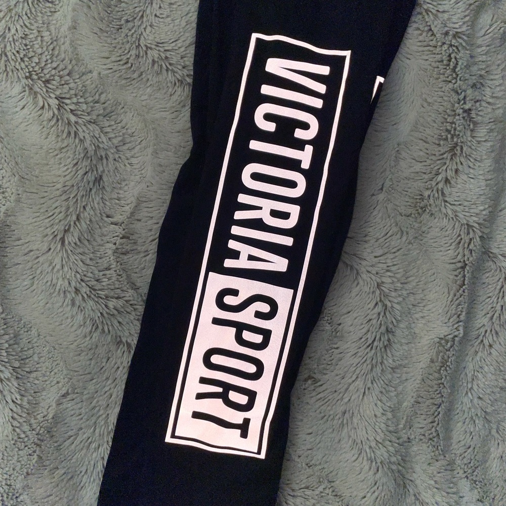 Victoria’s Secret Knockout Tight Black Leggings